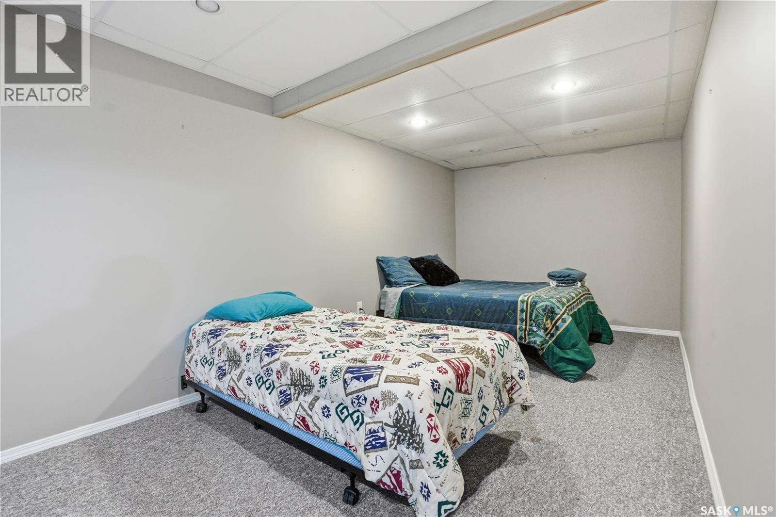 205 Bay Drive W Property Photo 43
