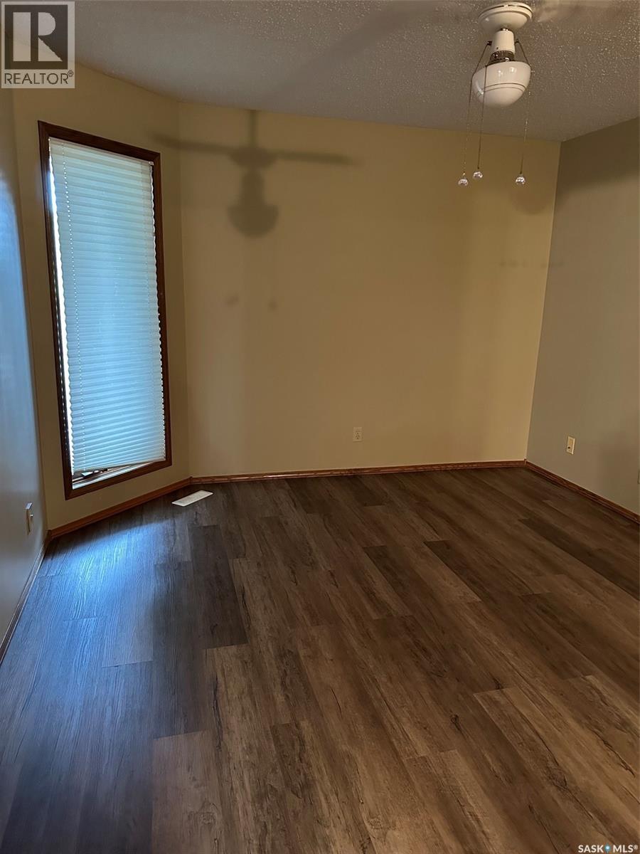 303 1214 3rd Street Property Photo 8
