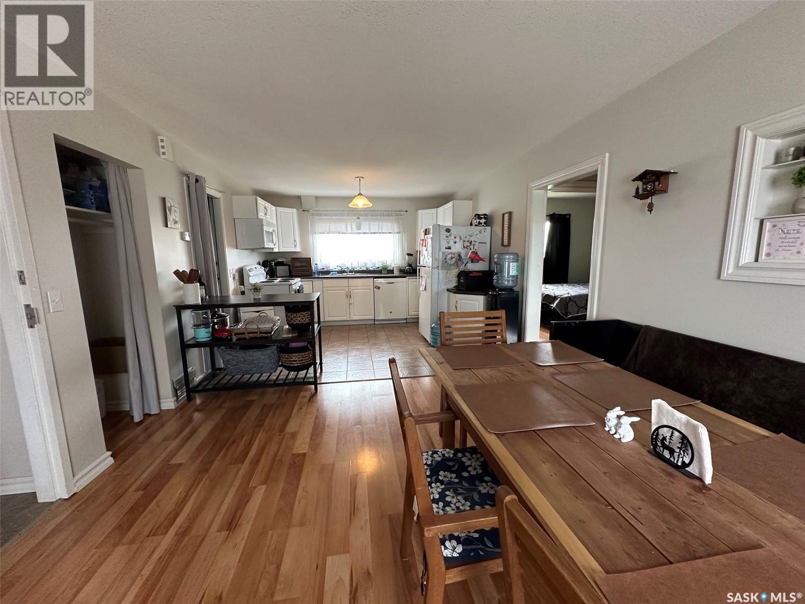344 Young Street Property Photo 5