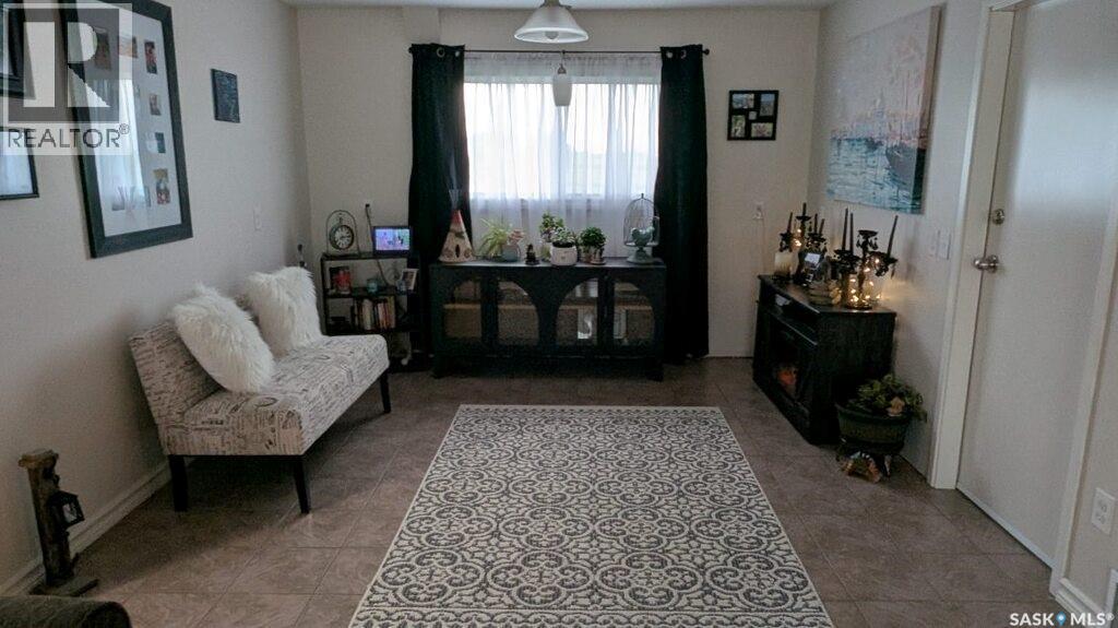 344 Young Street Property Photo 14