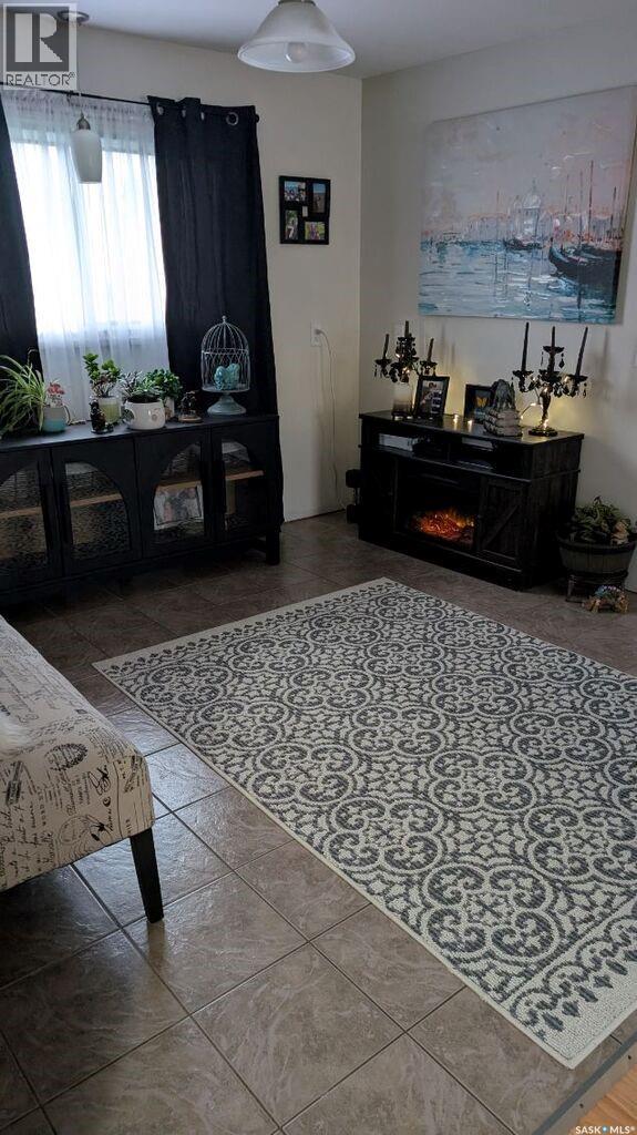 344 Young Street Property Photo 15