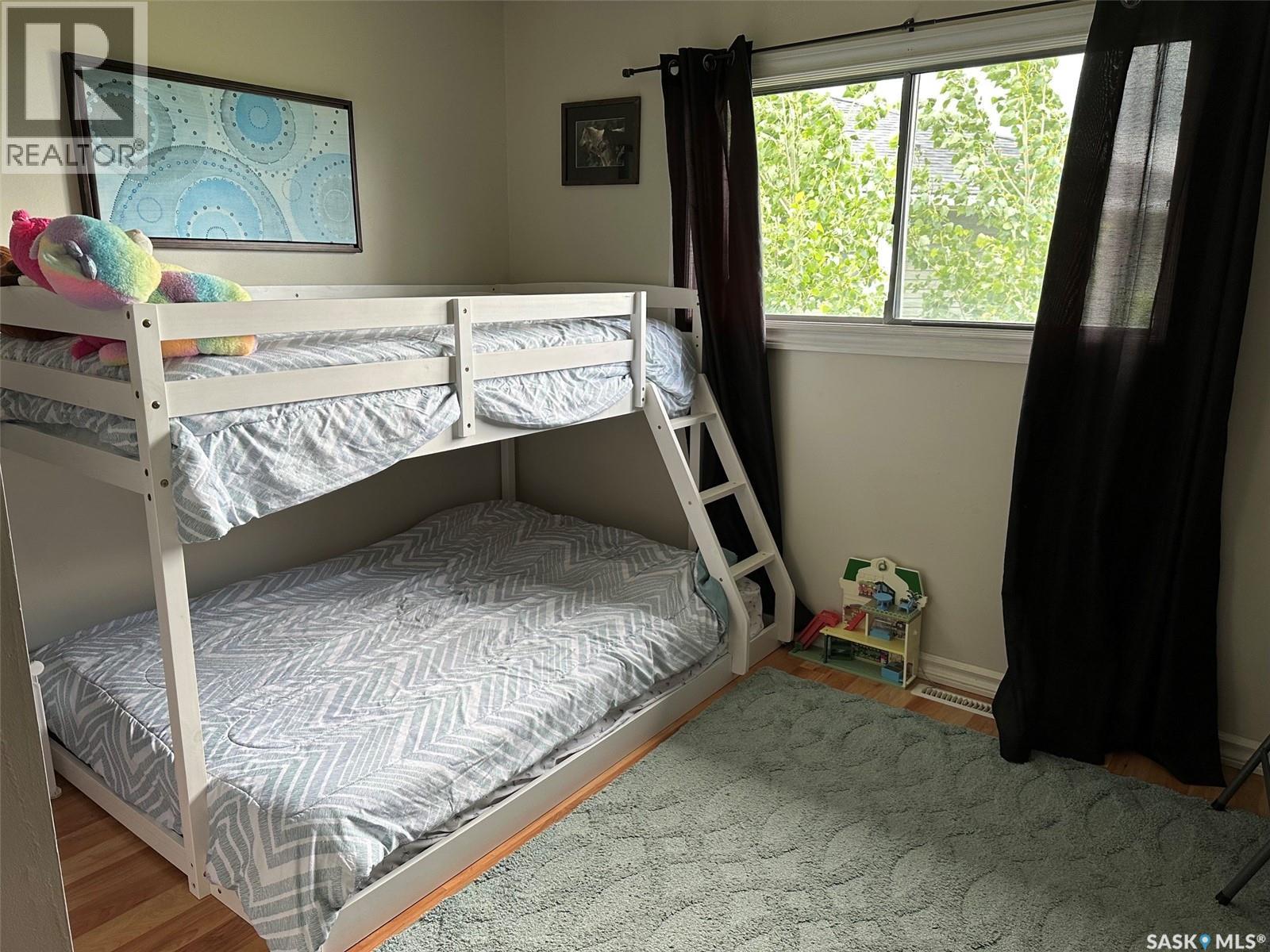 344 Young Street Property Photo 22