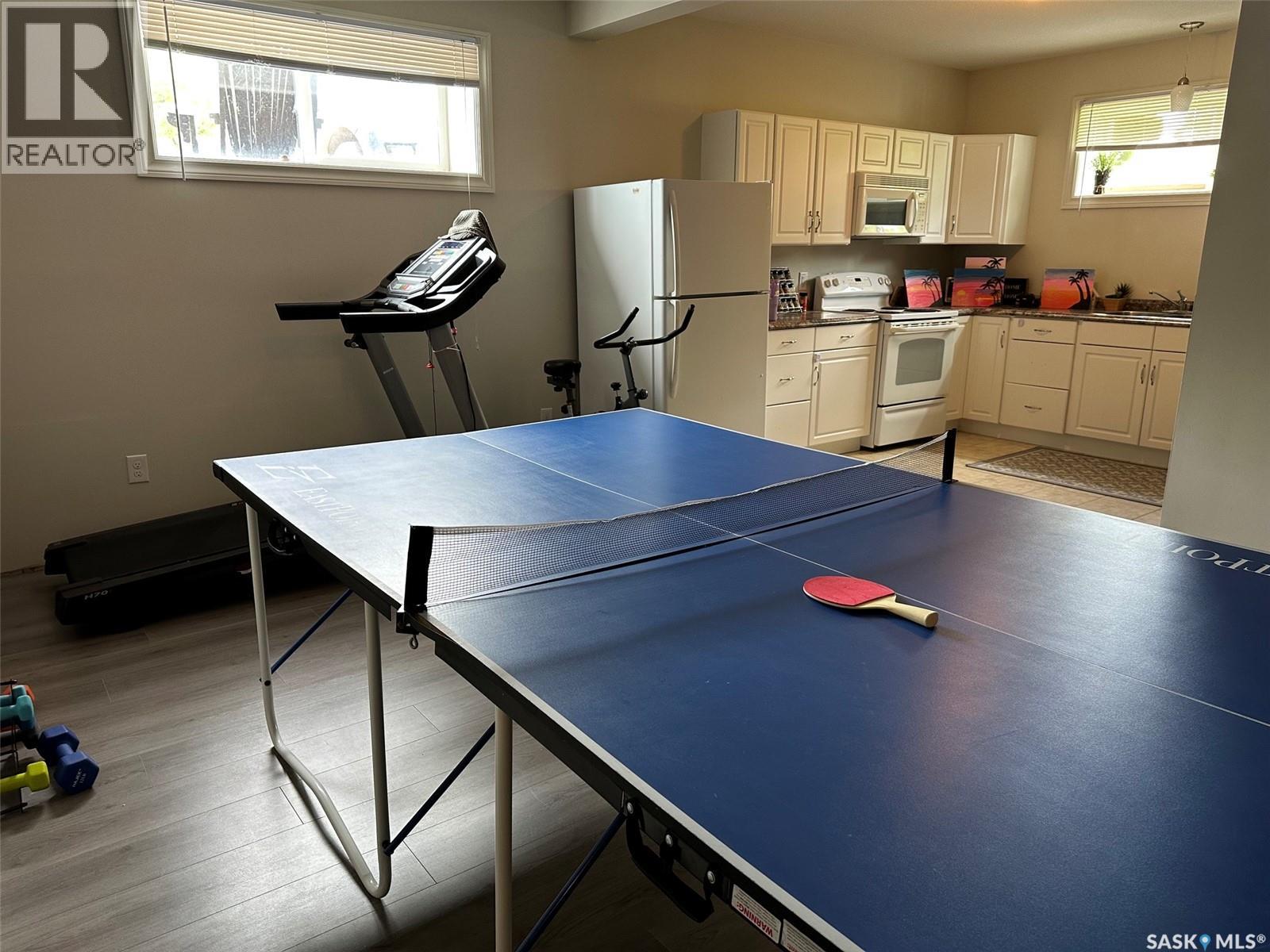 344 Young Street Property Photo 27