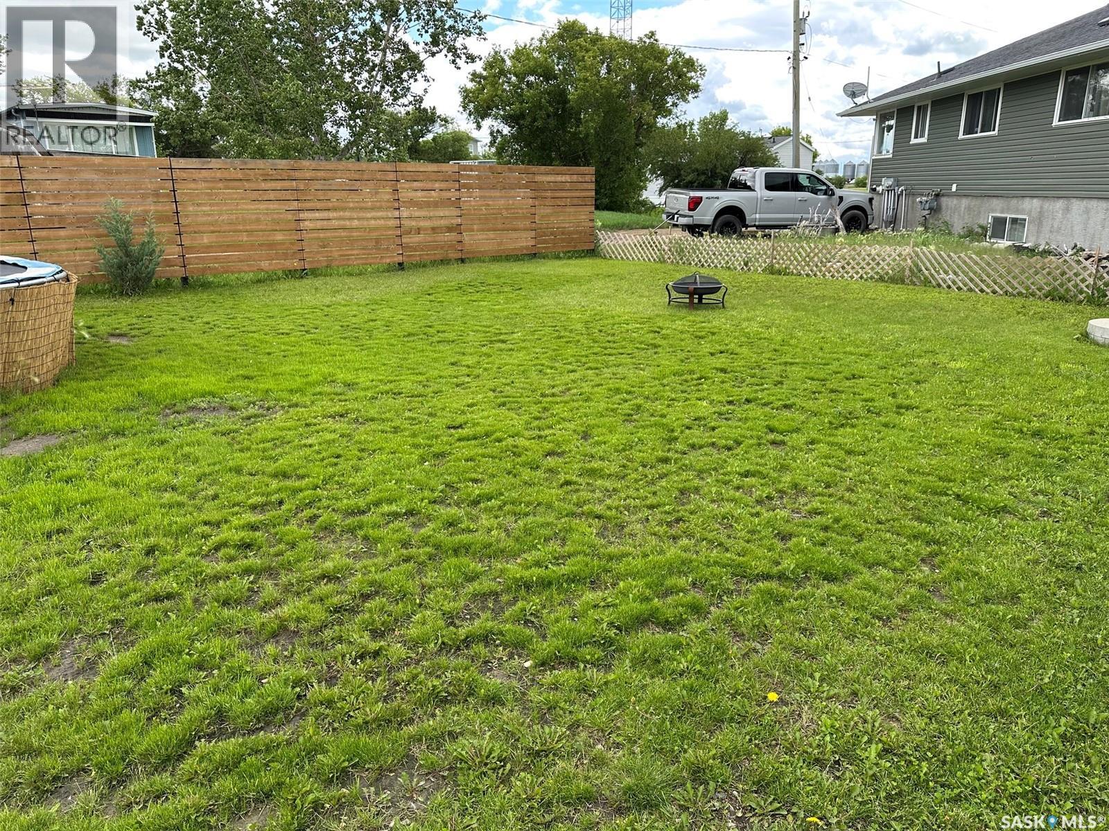 344 Young Street Property Photo 42