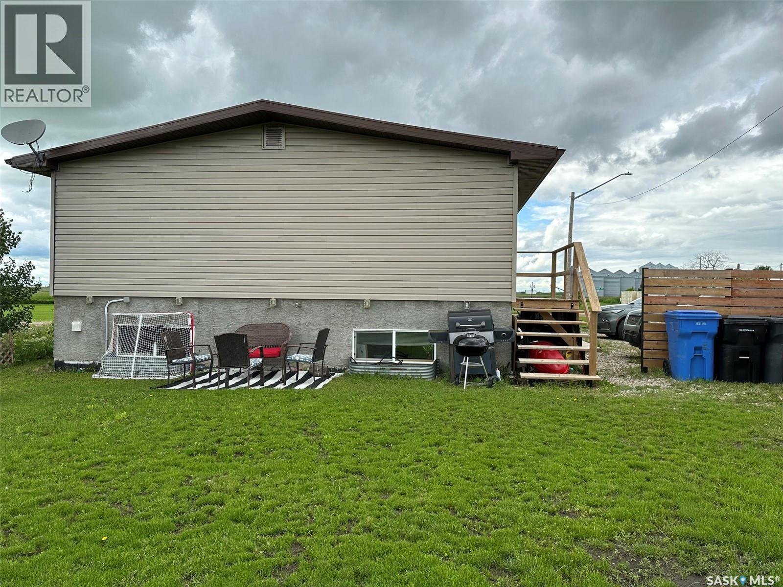 344 Young Street Property Photo 44