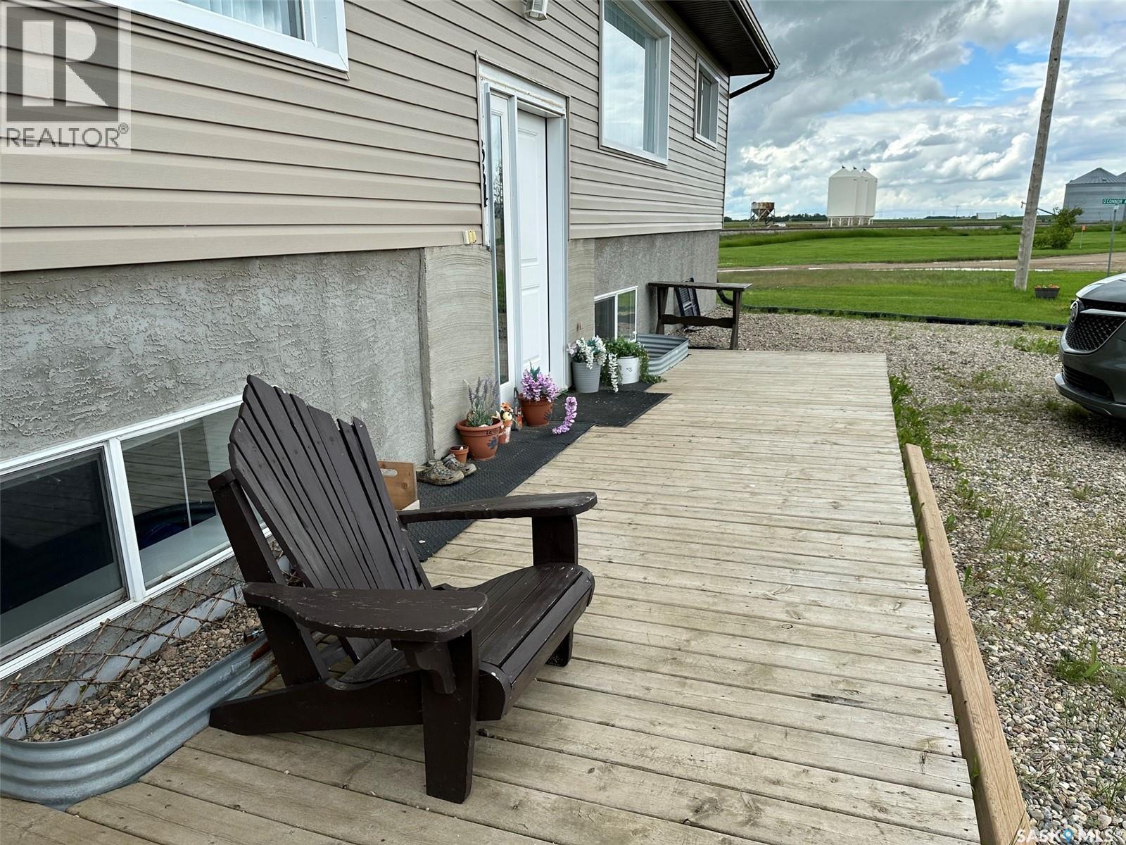 344 Young Street Property Photo 45