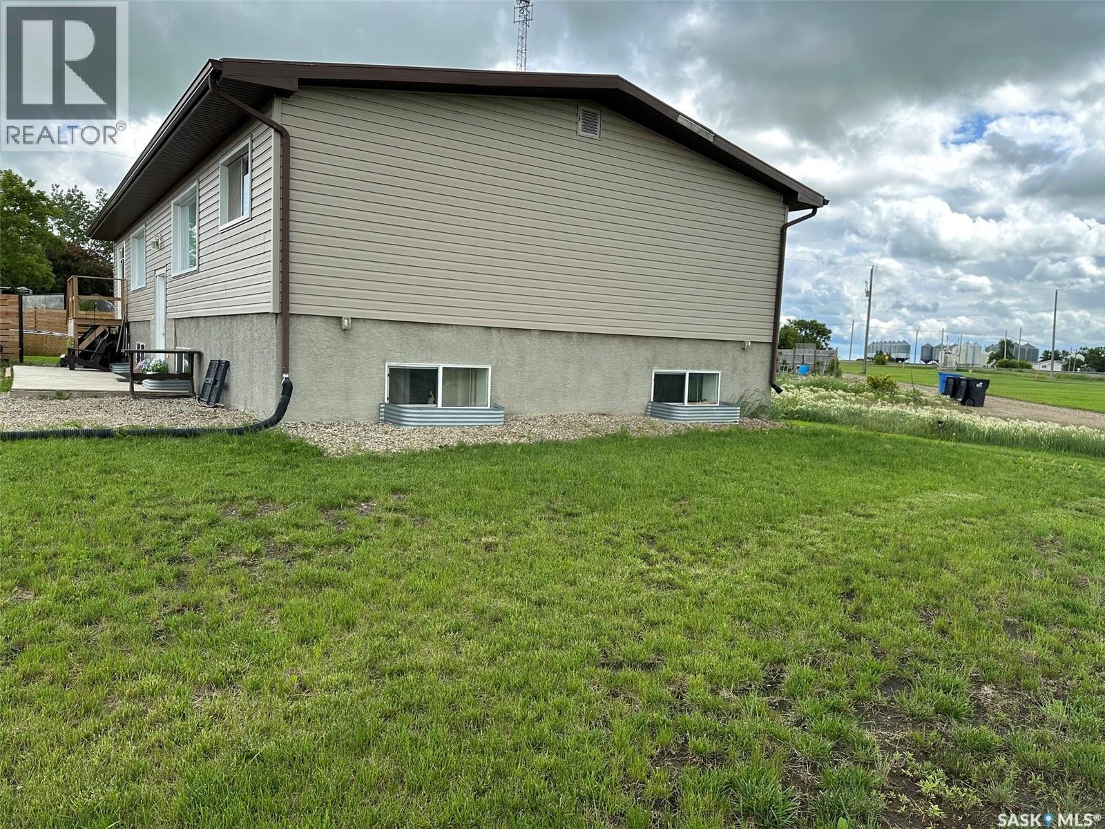 344 Young Street Property Photo 47