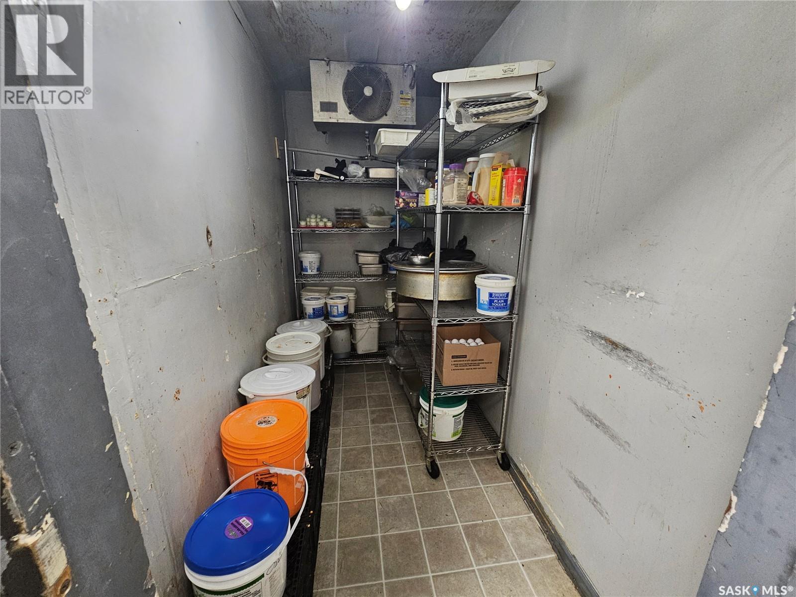 5 2102 22nd Street Property Photo 12