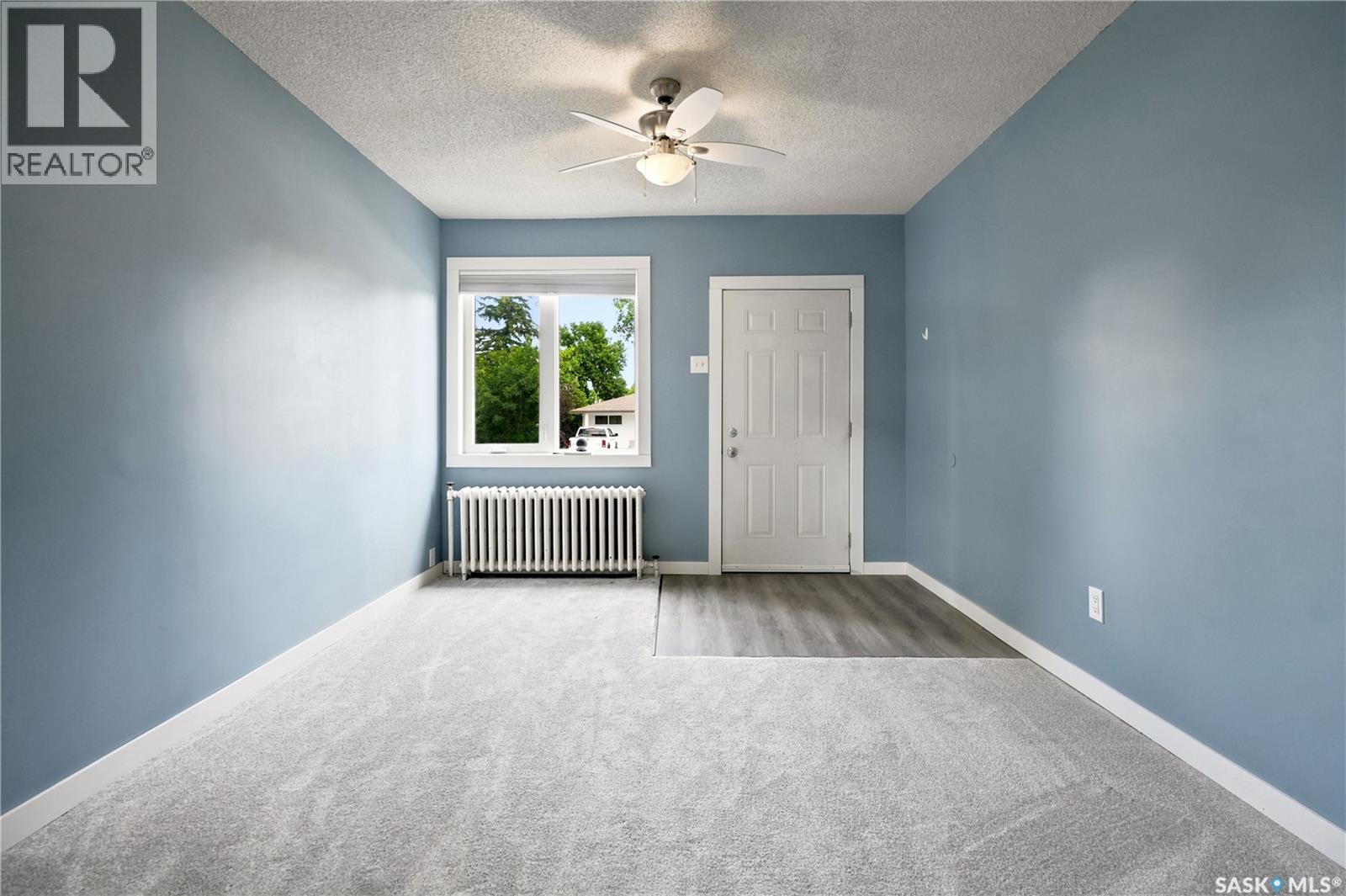 269 Iroquois Street W Property Photo 4