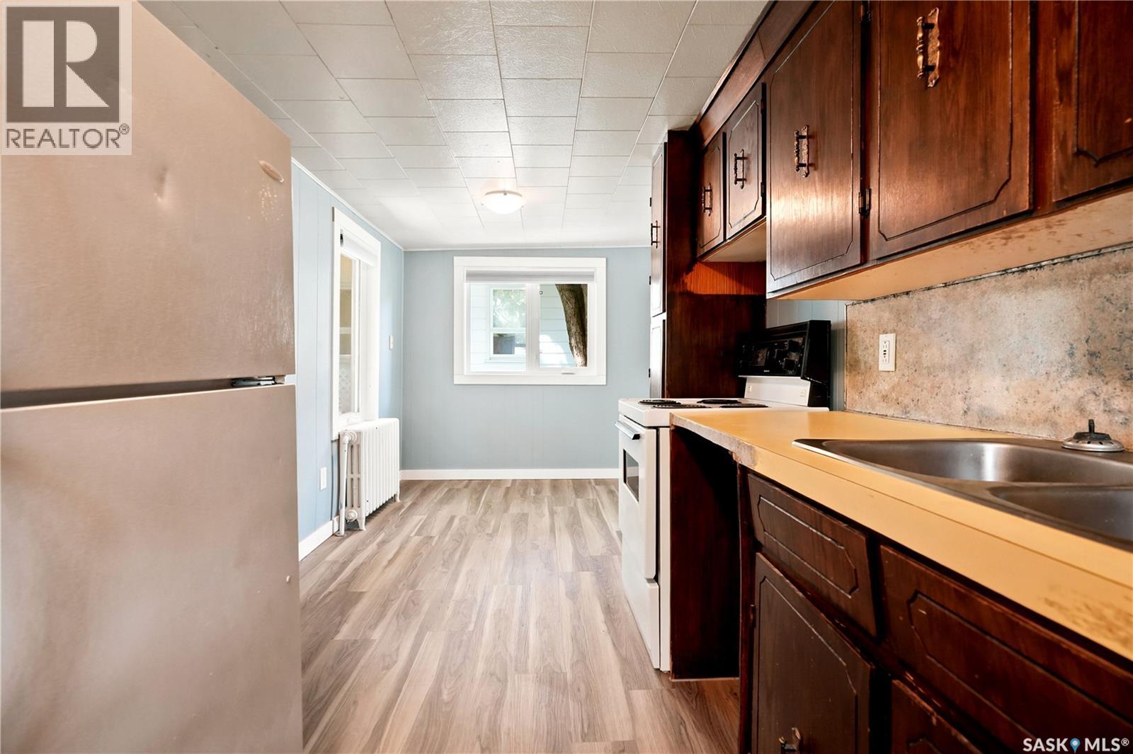 269 Iroquois Street W Property Photo 19