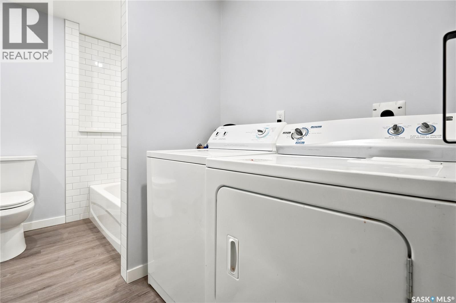 269 Iroquois Street W Property Photo 21