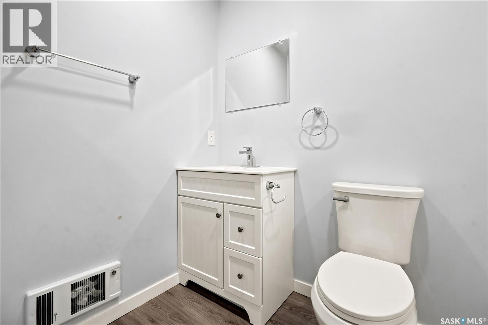 269 Iroquois Street W Property Photo 22