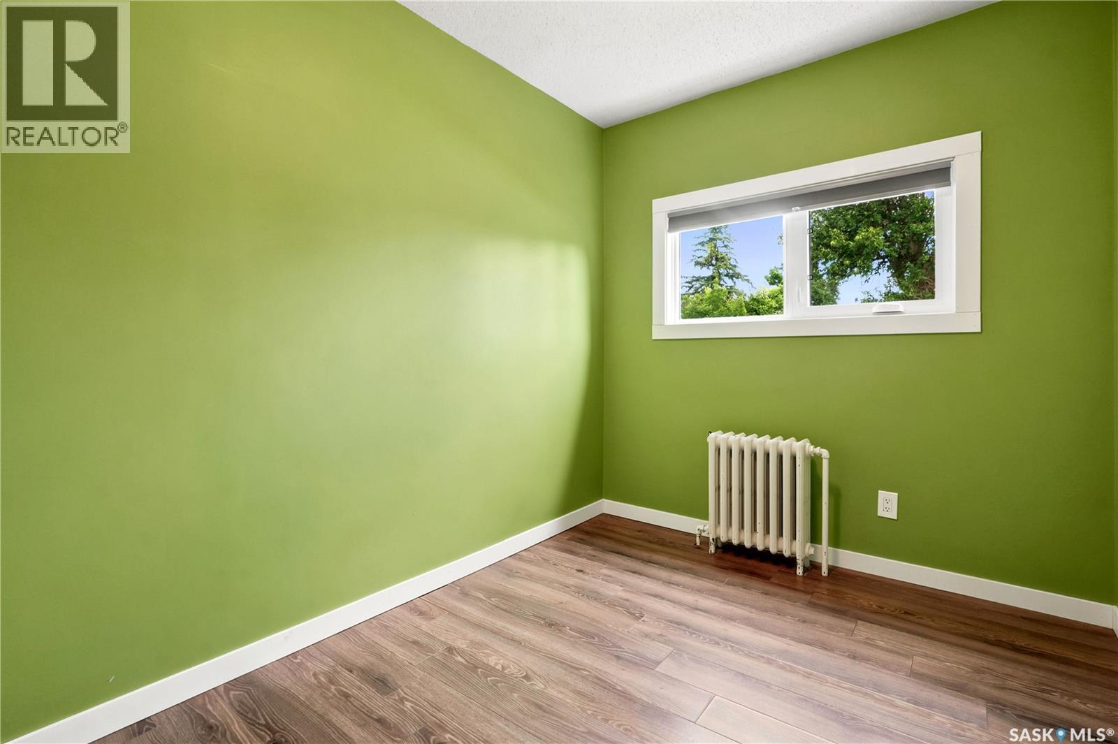 269 Iroquois Street W Property Photo 26