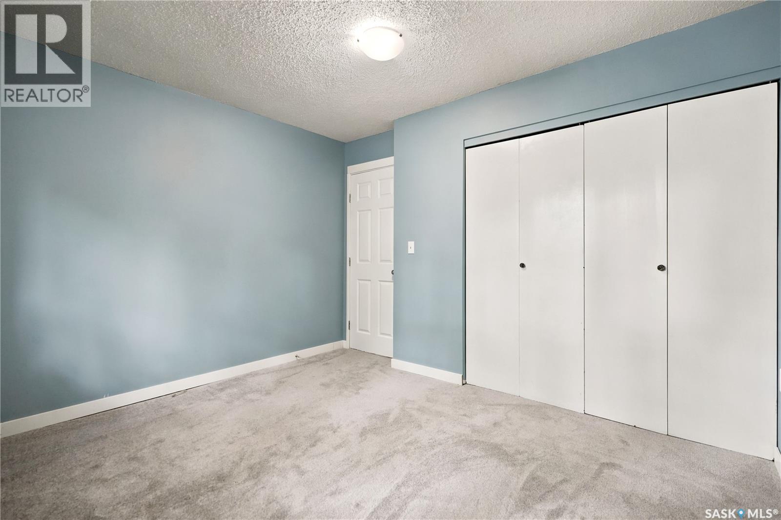 269 Iroquois Street W Property Photo 27