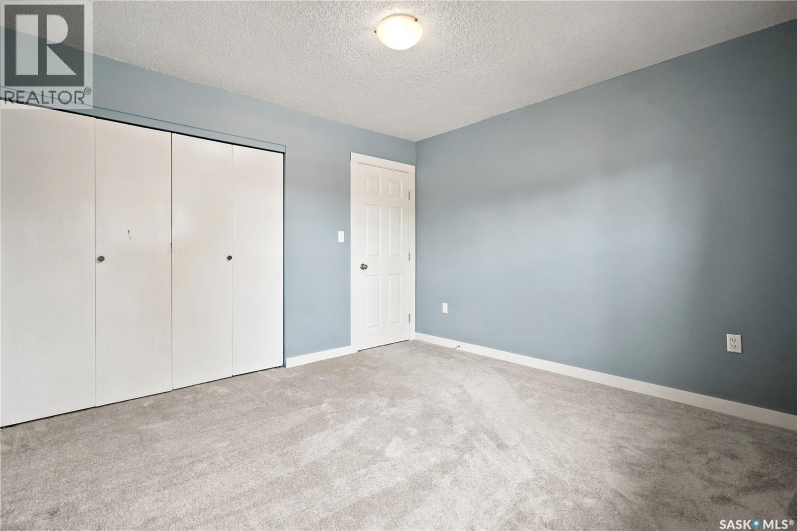 269 Iroquois Street W Property Photo 29