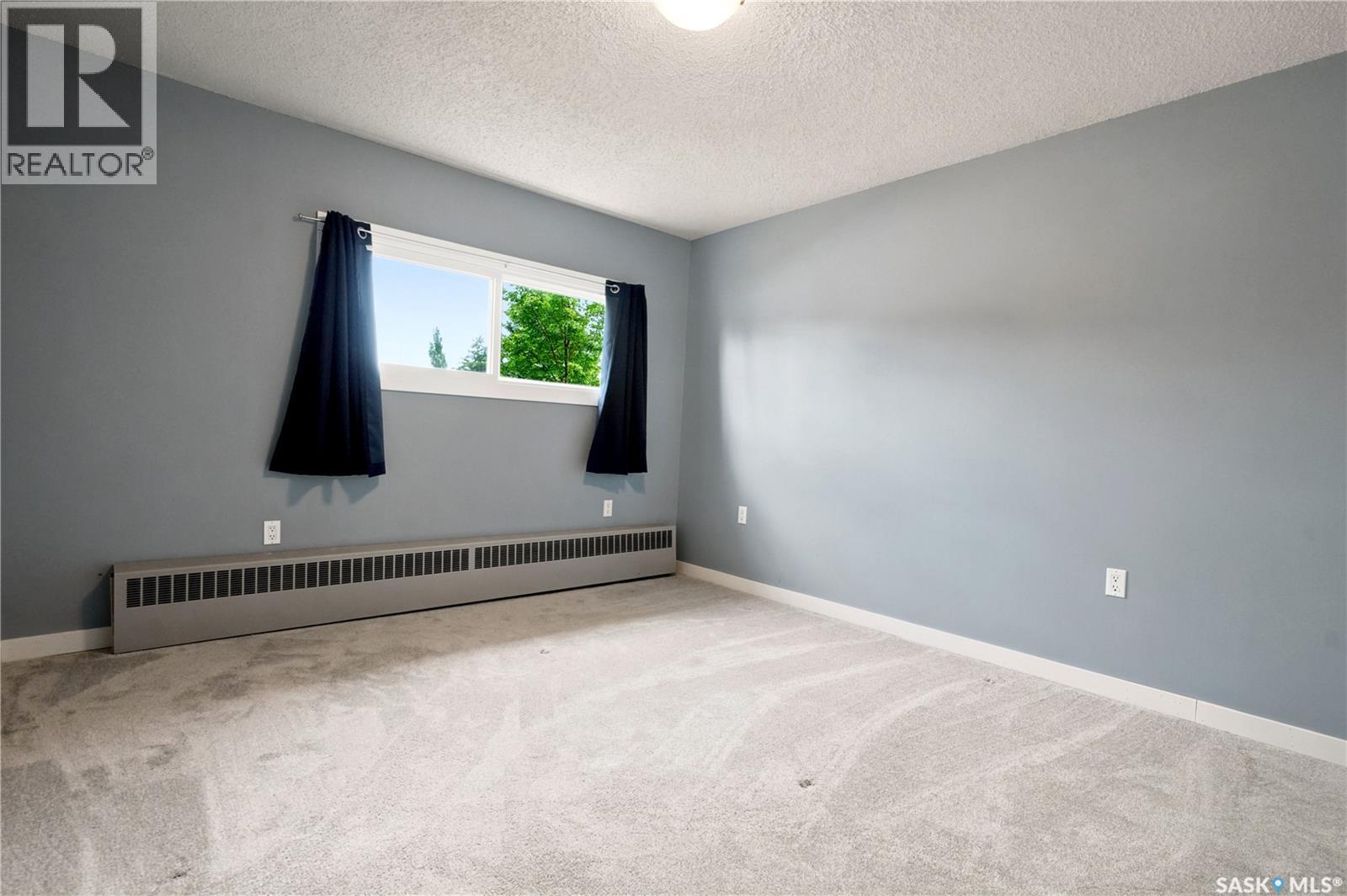 269 Iroquois Street W Property Photo 30