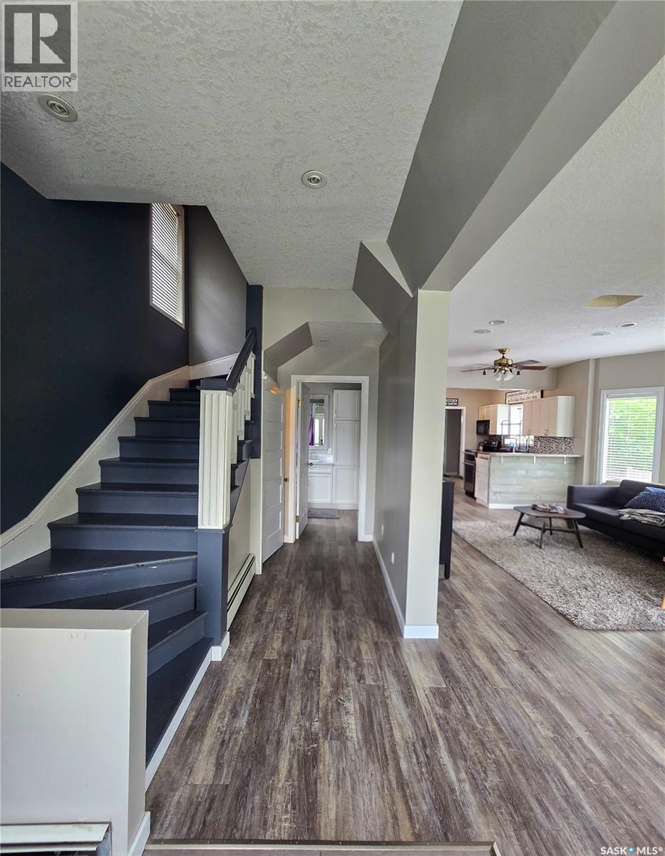 134 9th Avenue W Property Photo 19