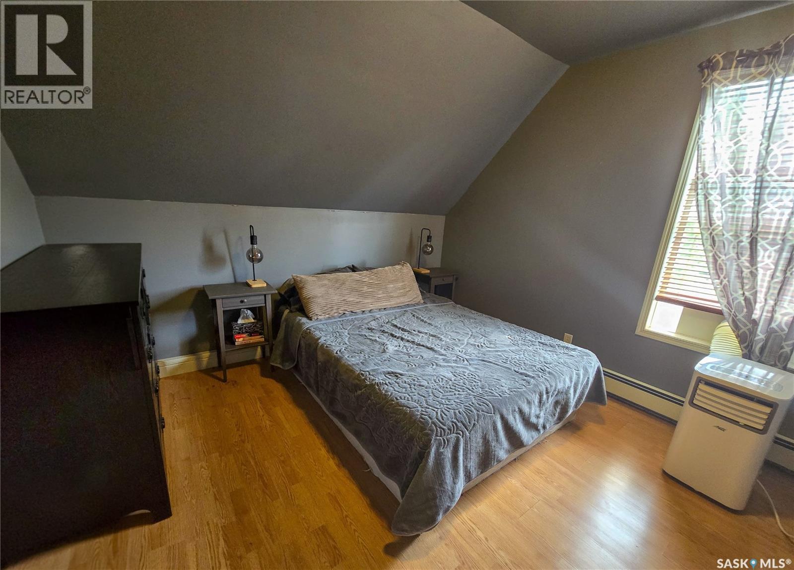 134 9th Avenue W Property Photo 26