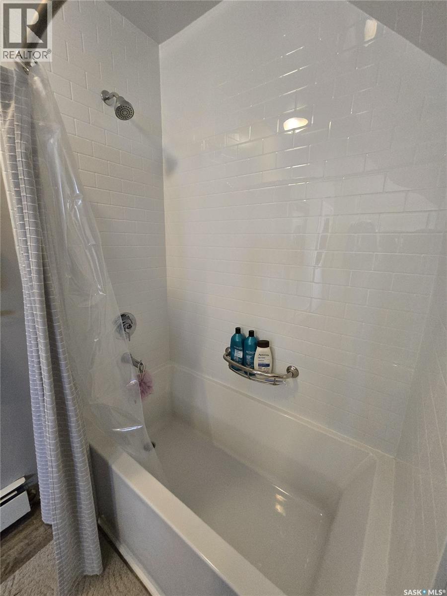 134 9th Avenue W Property Photo 30