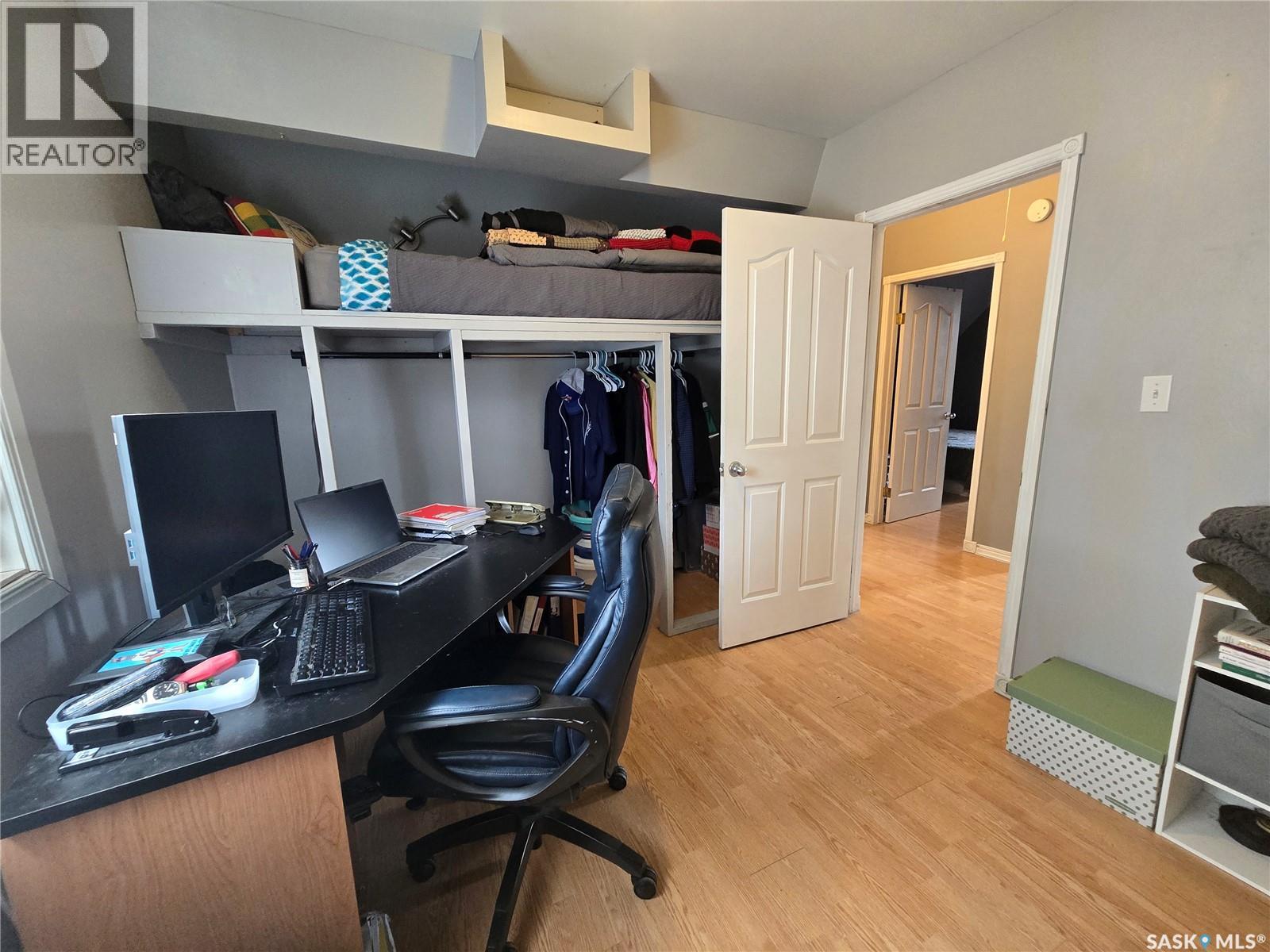 134 9th Avenue W Property Photo 35