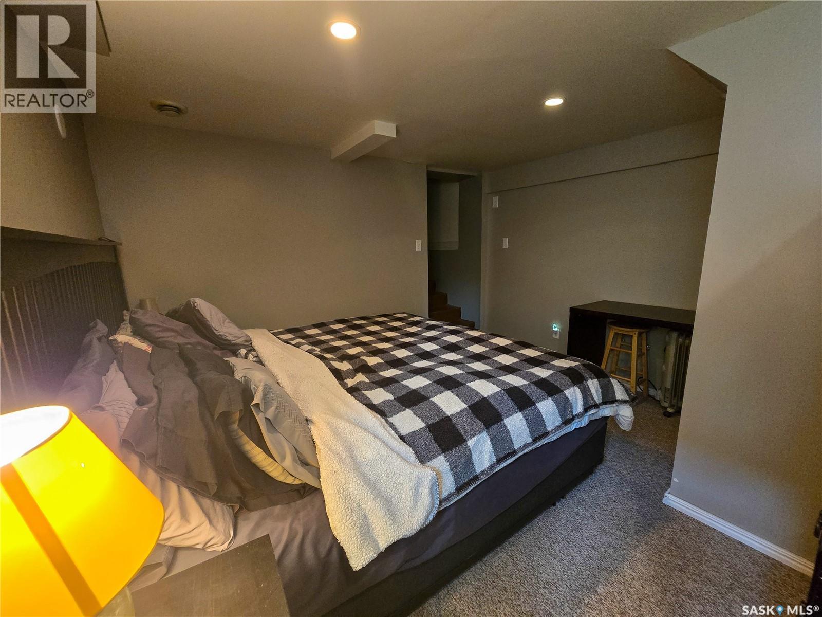 134 9th Avenue W Property Photo 42