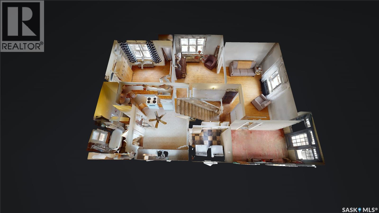 215 Main Street Property Photo 5