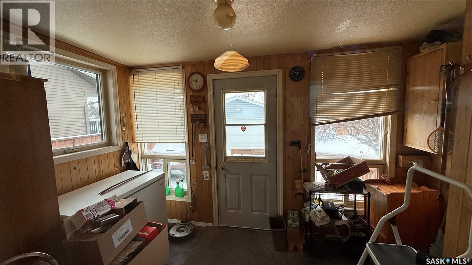 10326 Henderson Drive Property Photo 2