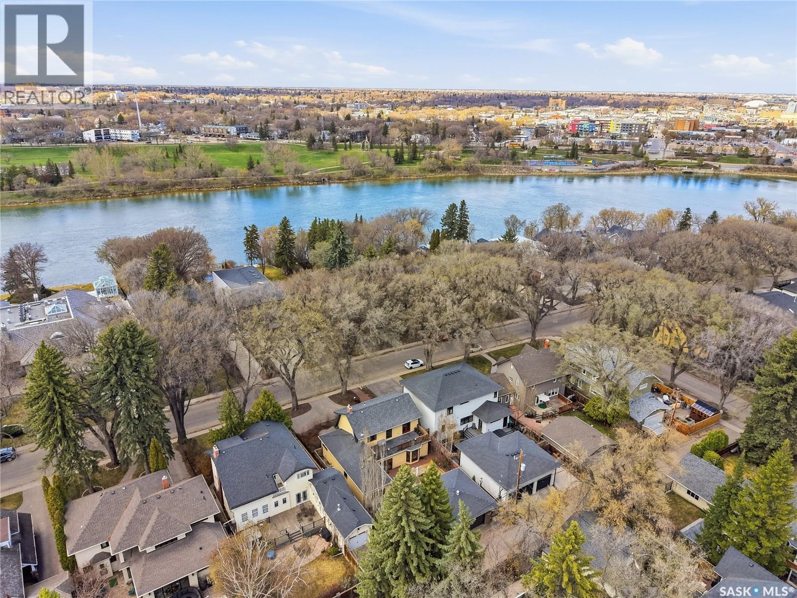 208 Saskatchewan Crescent W Property Photo 3