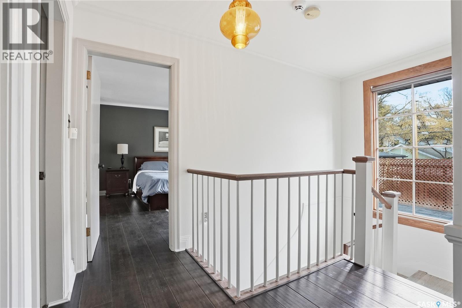 208 Saskatchewan Crescent W Property Photo 27