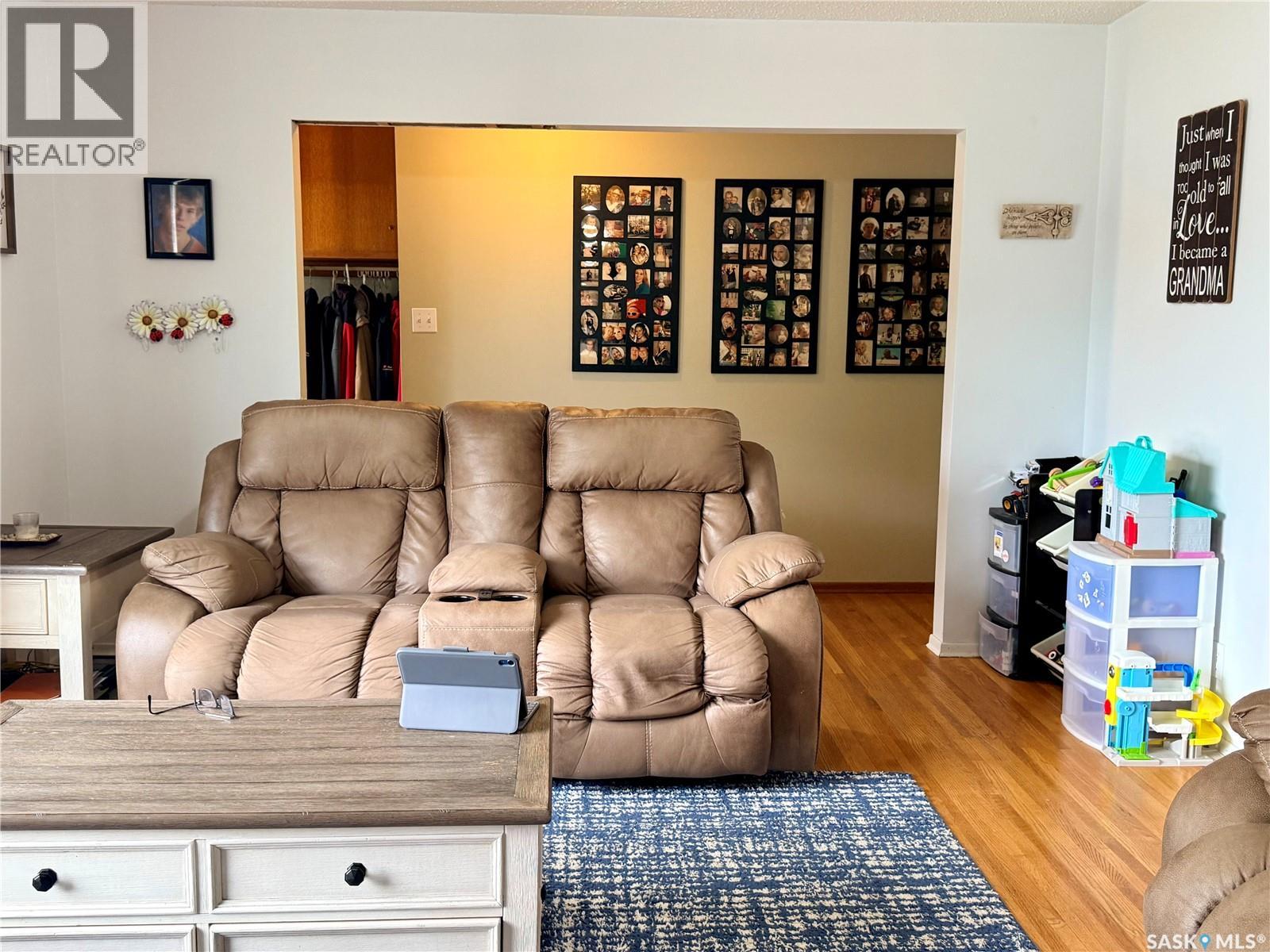 160 3rd Avenue Se Property Photo 3