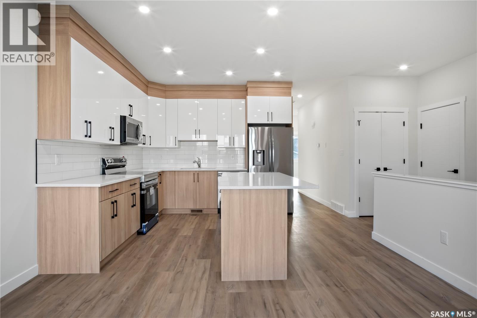 1150 Poley Street N Property Photo 6