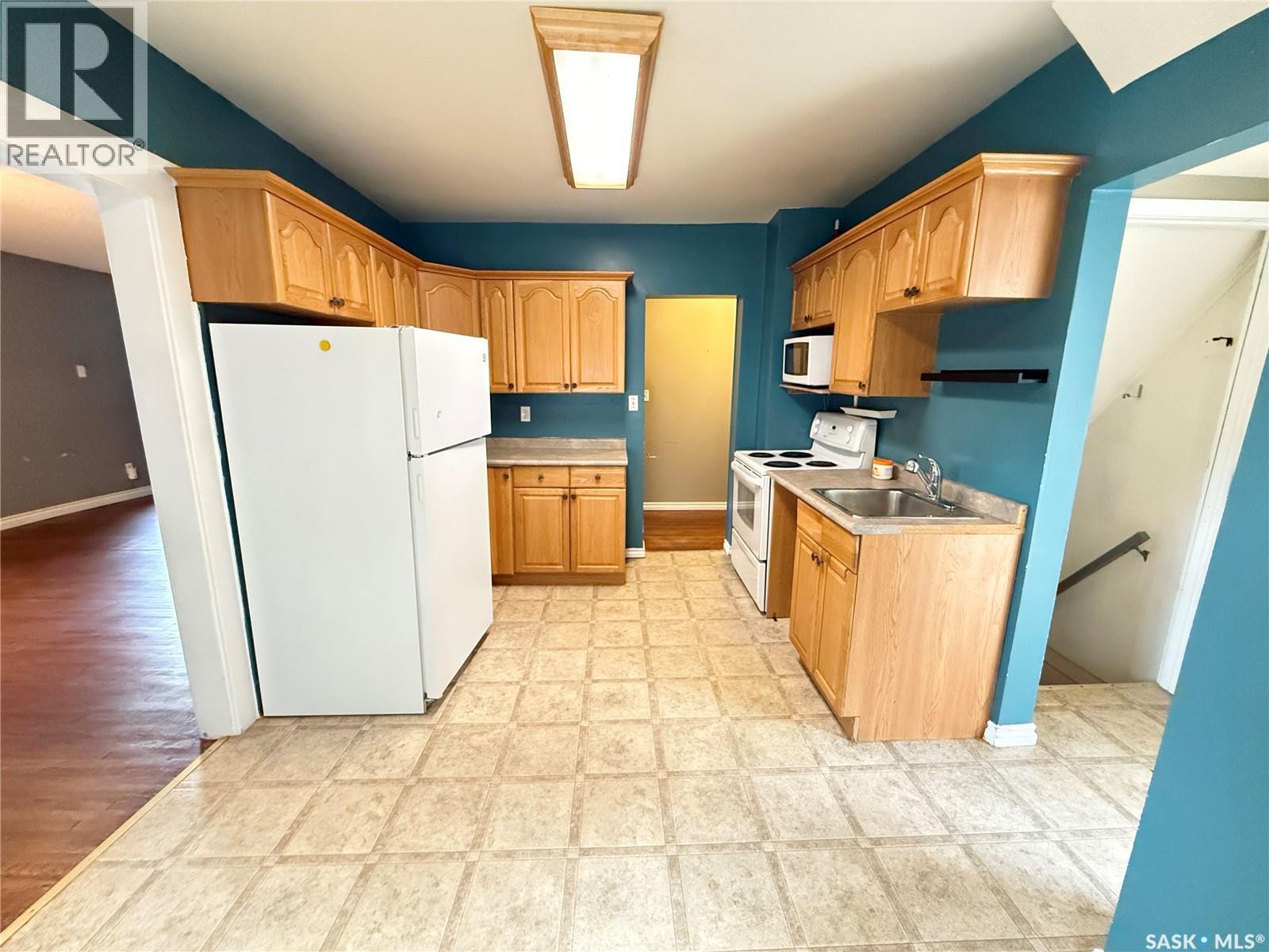 431 Qu'appelle Street Property Photo 4