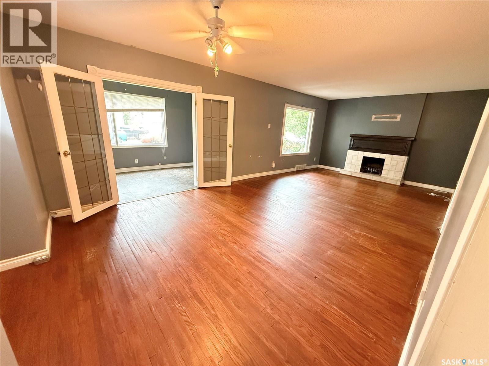 431 Qu'appelle Street Property Photo 5