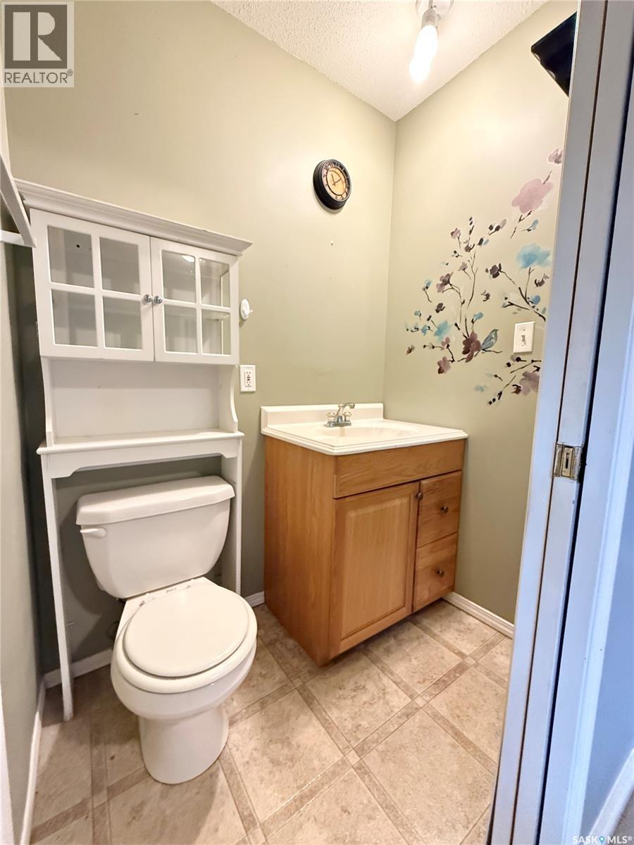 431 Qu'appelle Street Property Photo 12
