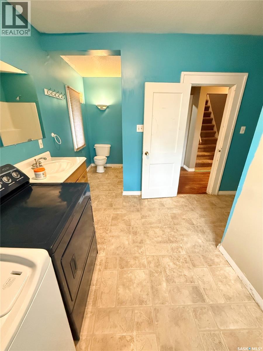 431 Qu'appelle Street Property Photo 14