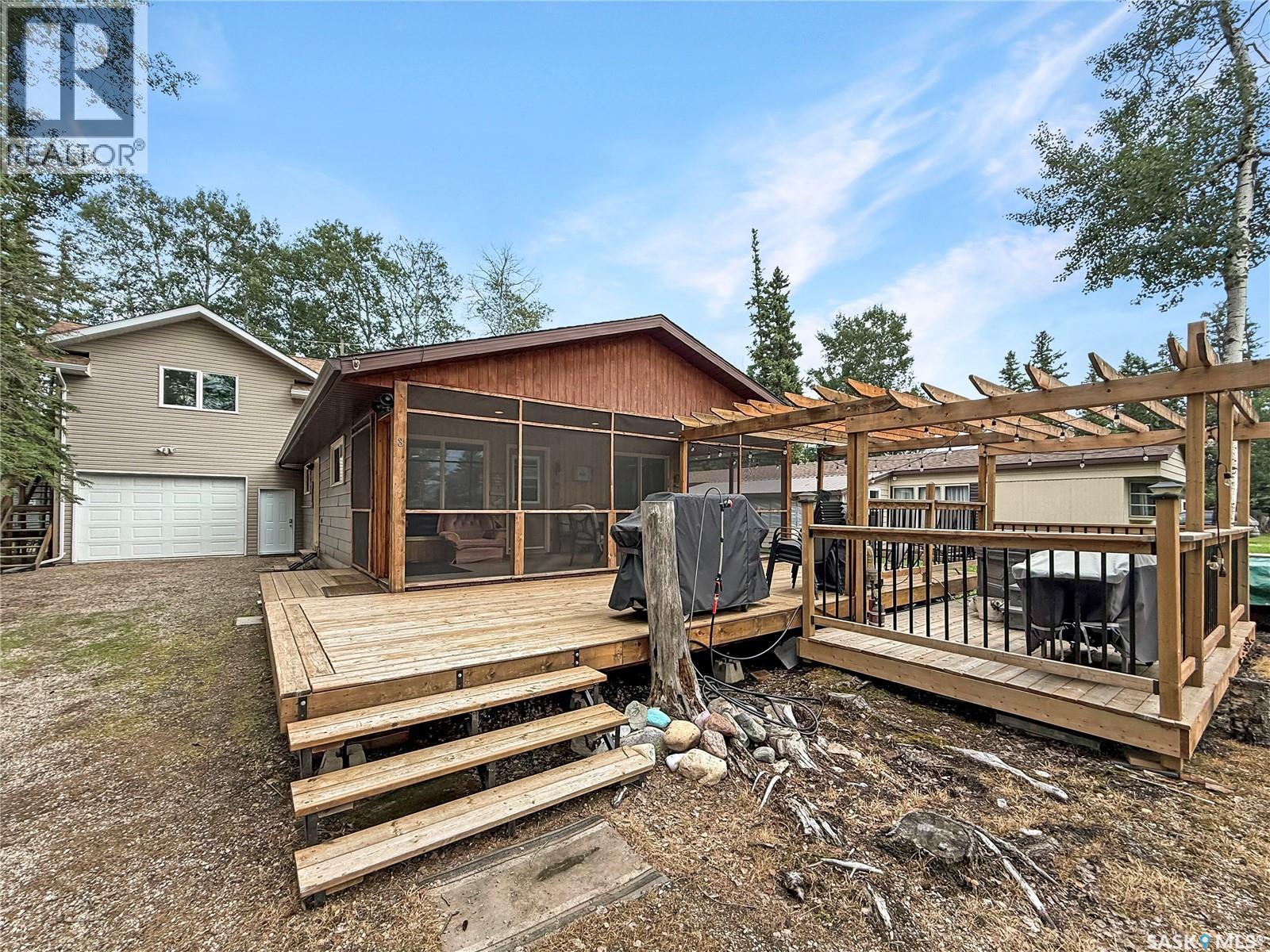 3 White Spruce Crescent Property Photo 2