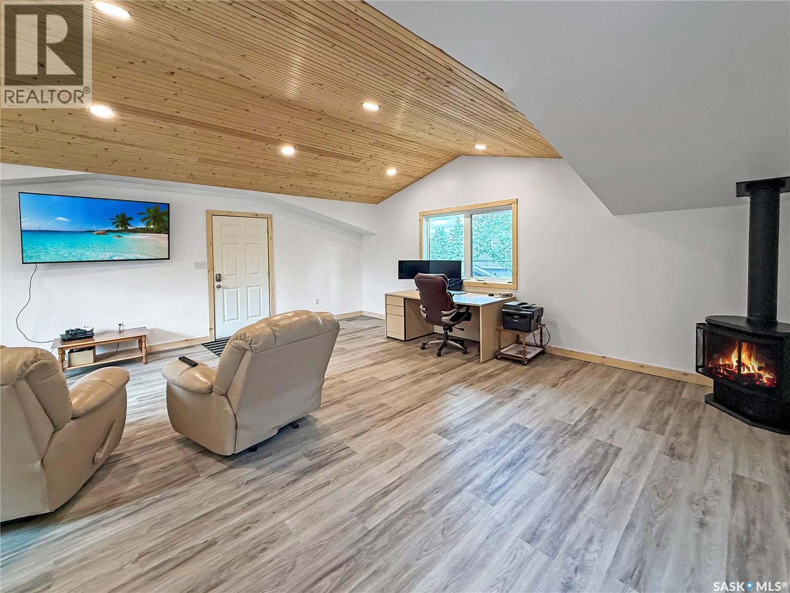 3 White Spruce Crescent Property Photo 5