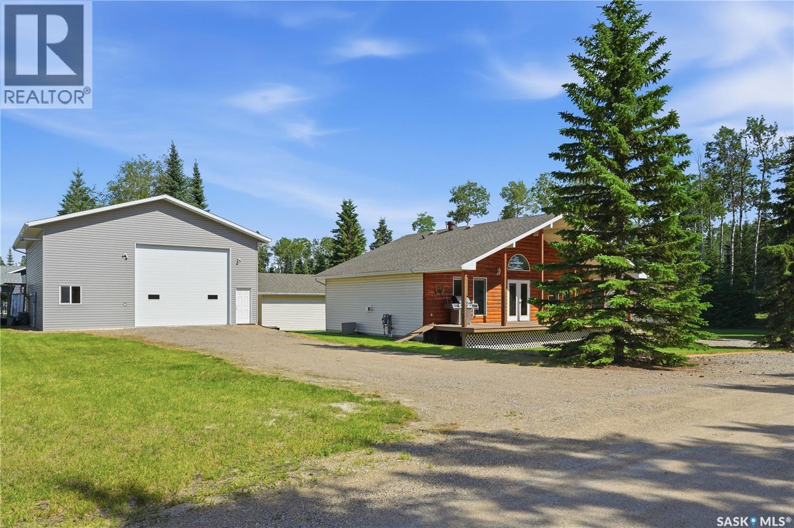 2 Steen Place Property Photo 3