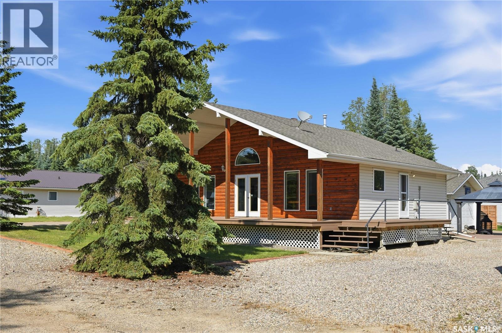 2 Steen Place Property Photo 4