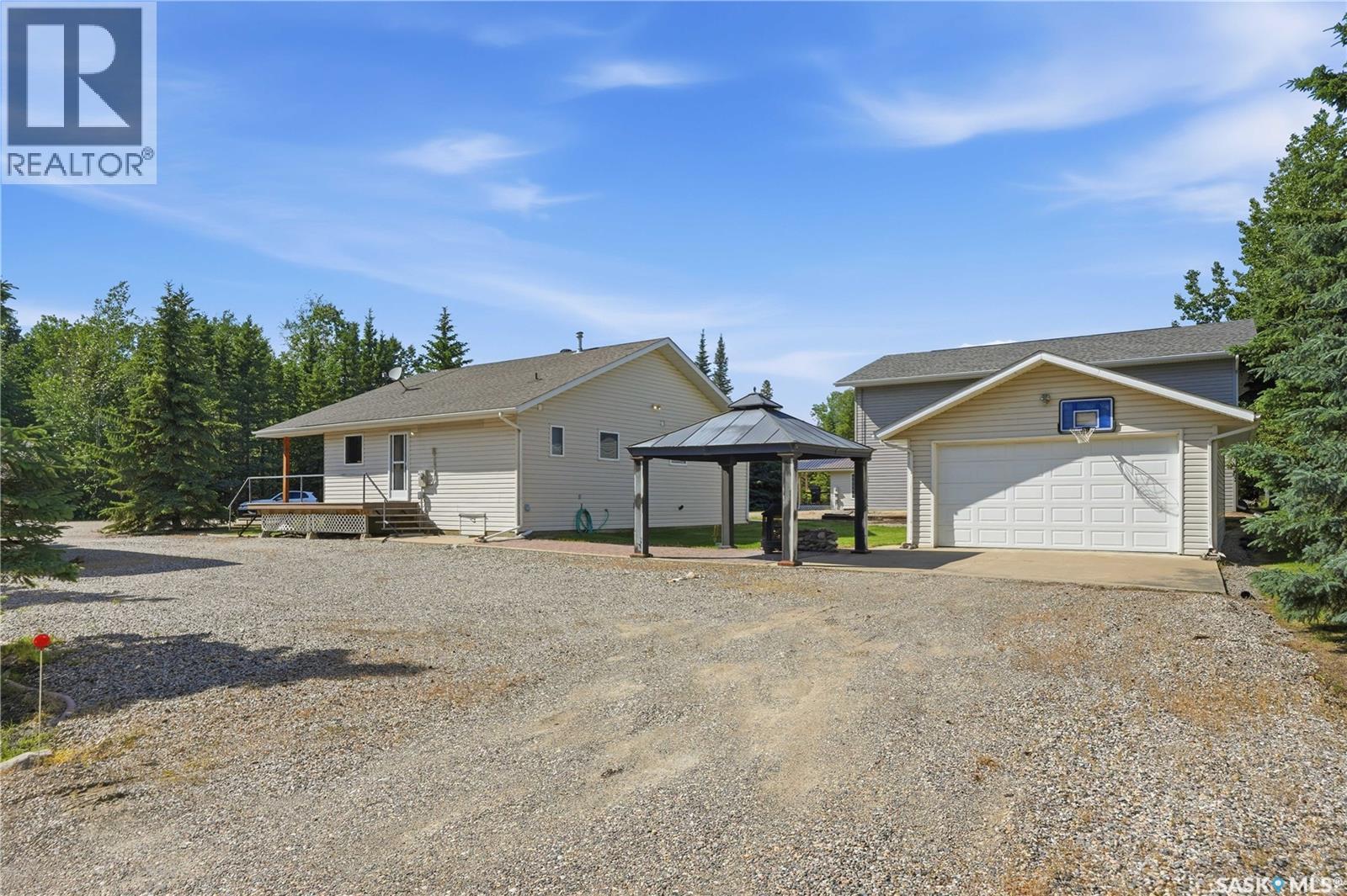2 Steen Place Property Photo 5