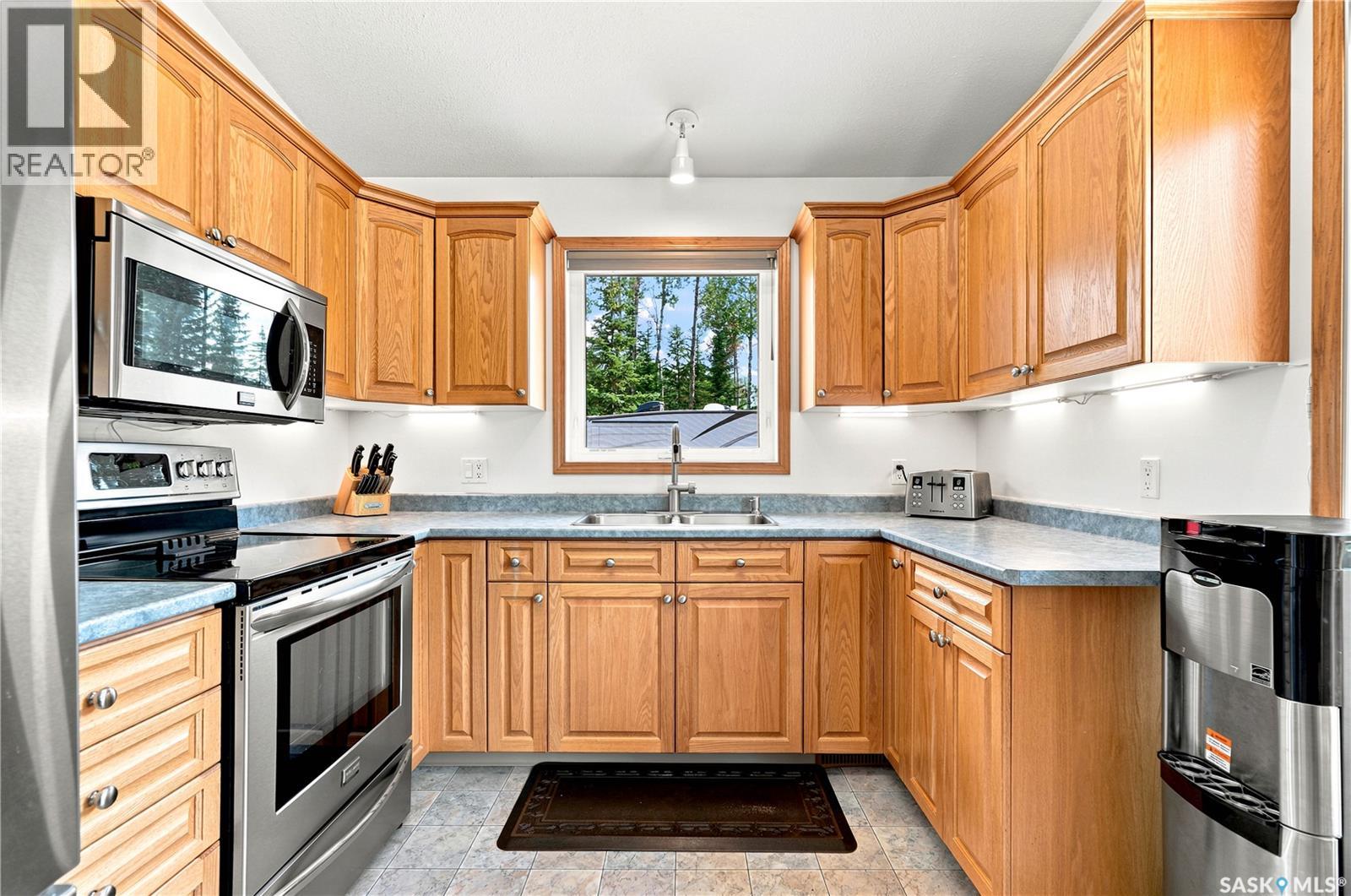 2 Steen Place Property Photo 22