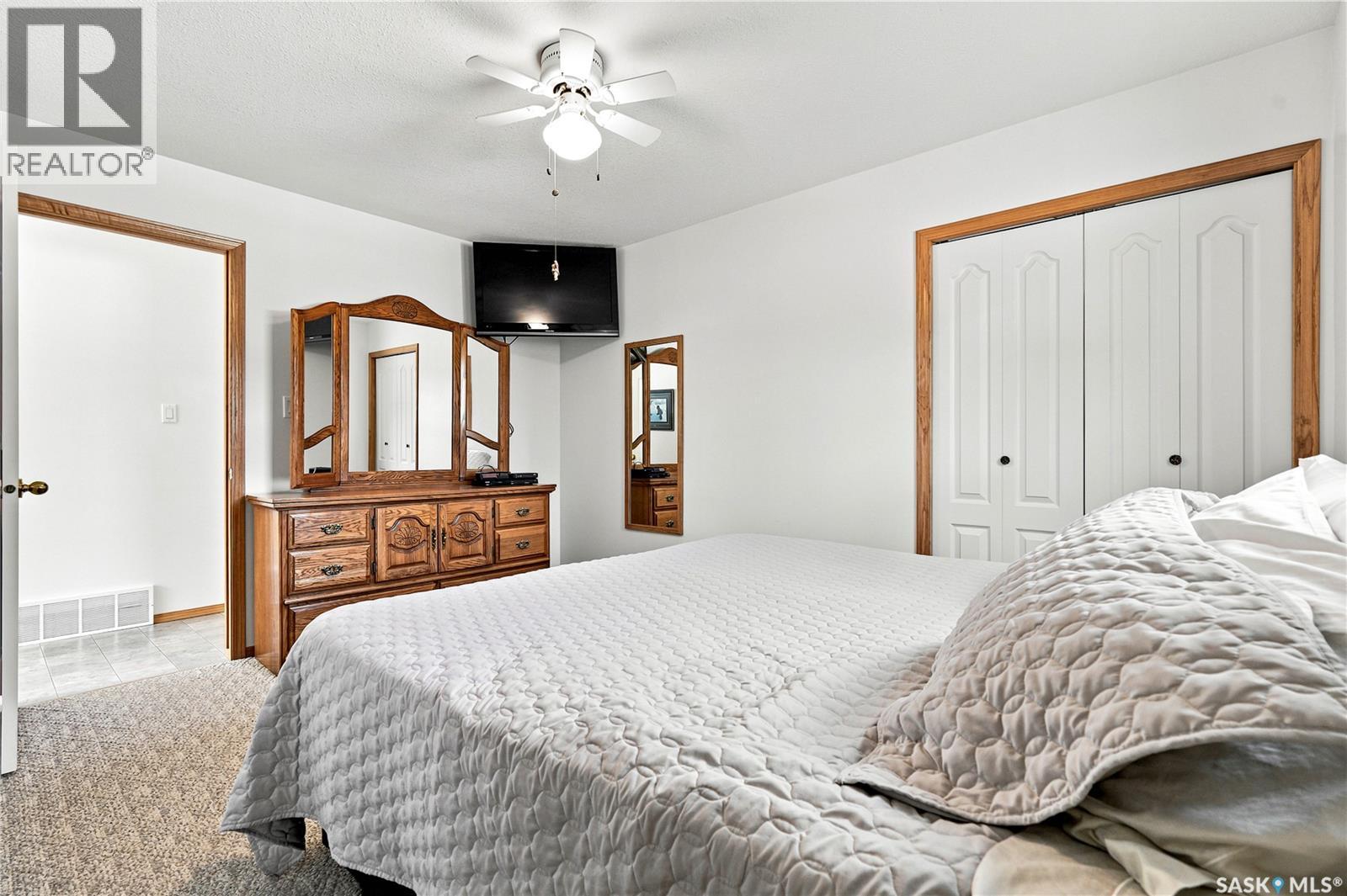 2 Steen Place Property Photo 33