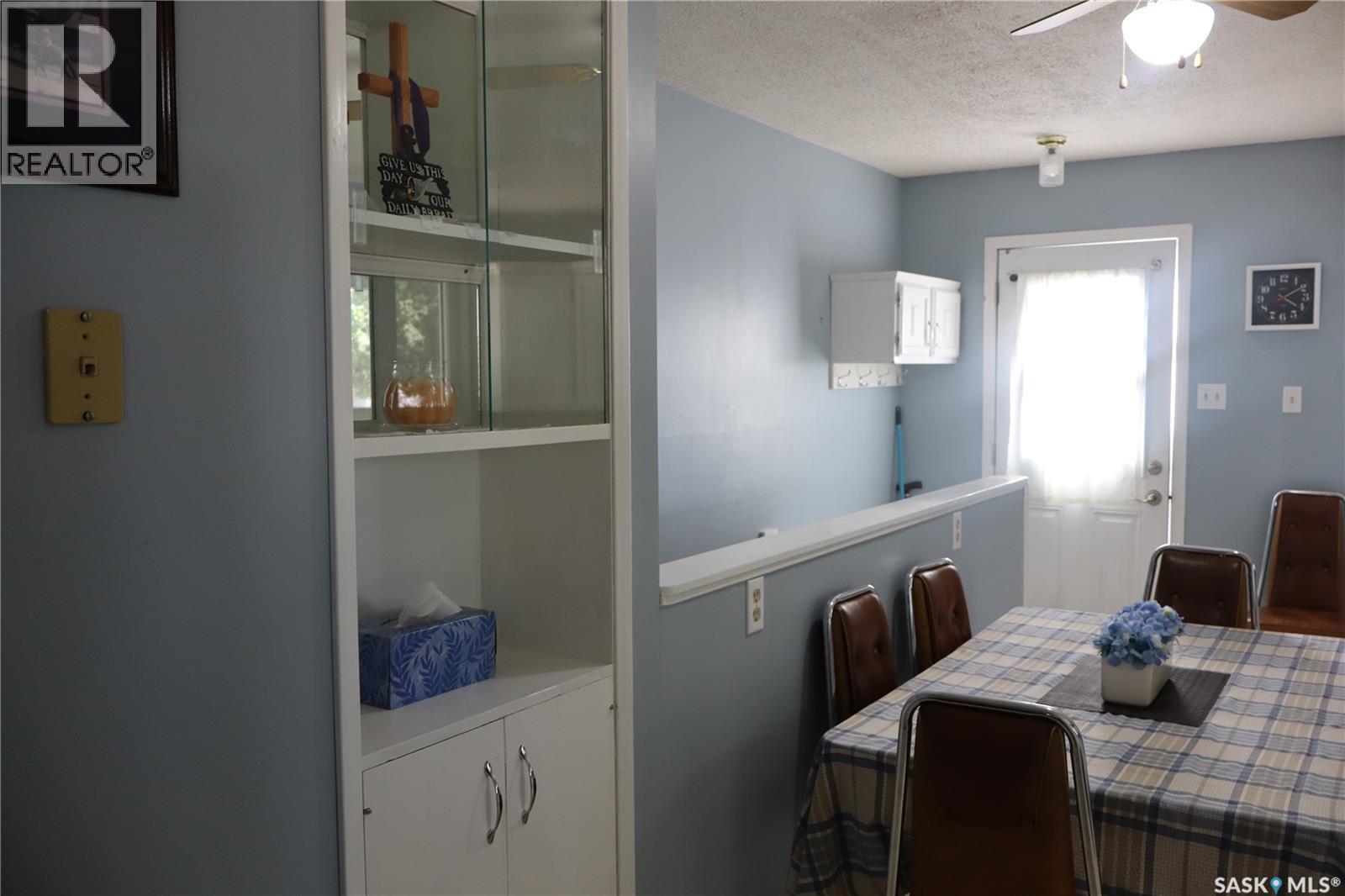 605 5th Avenue W Property Photo 6