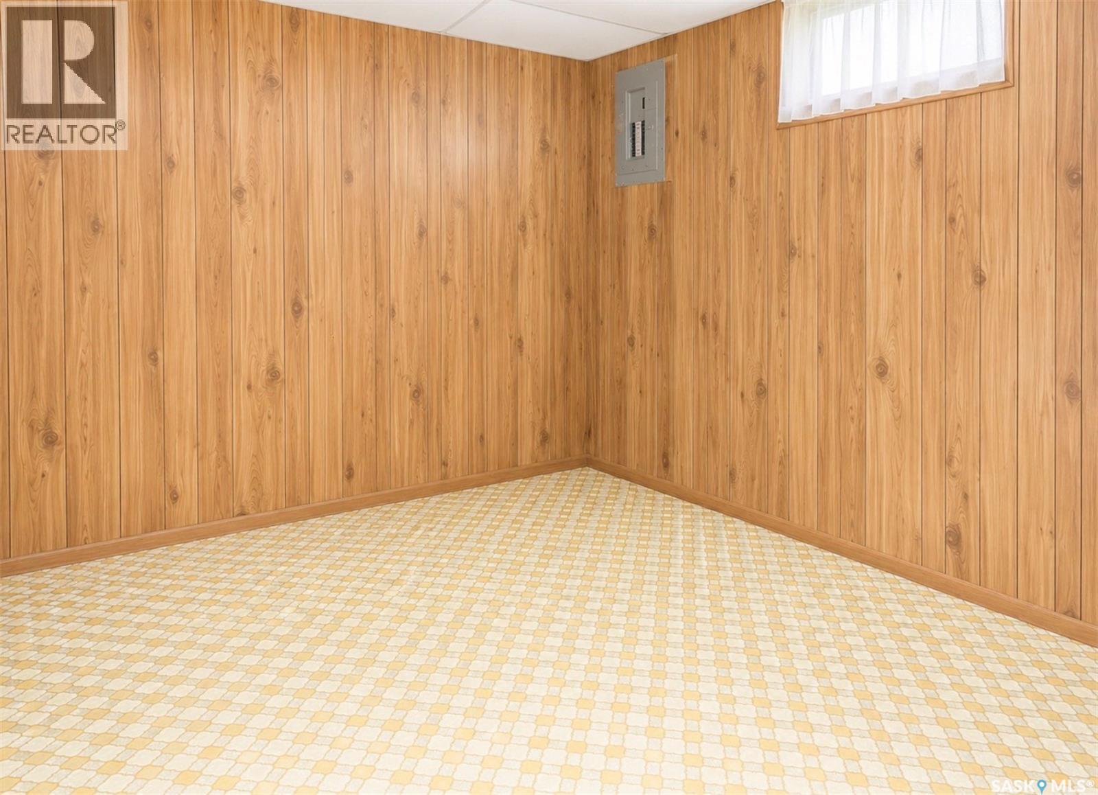 605 5th Avenue W Property Photo 20