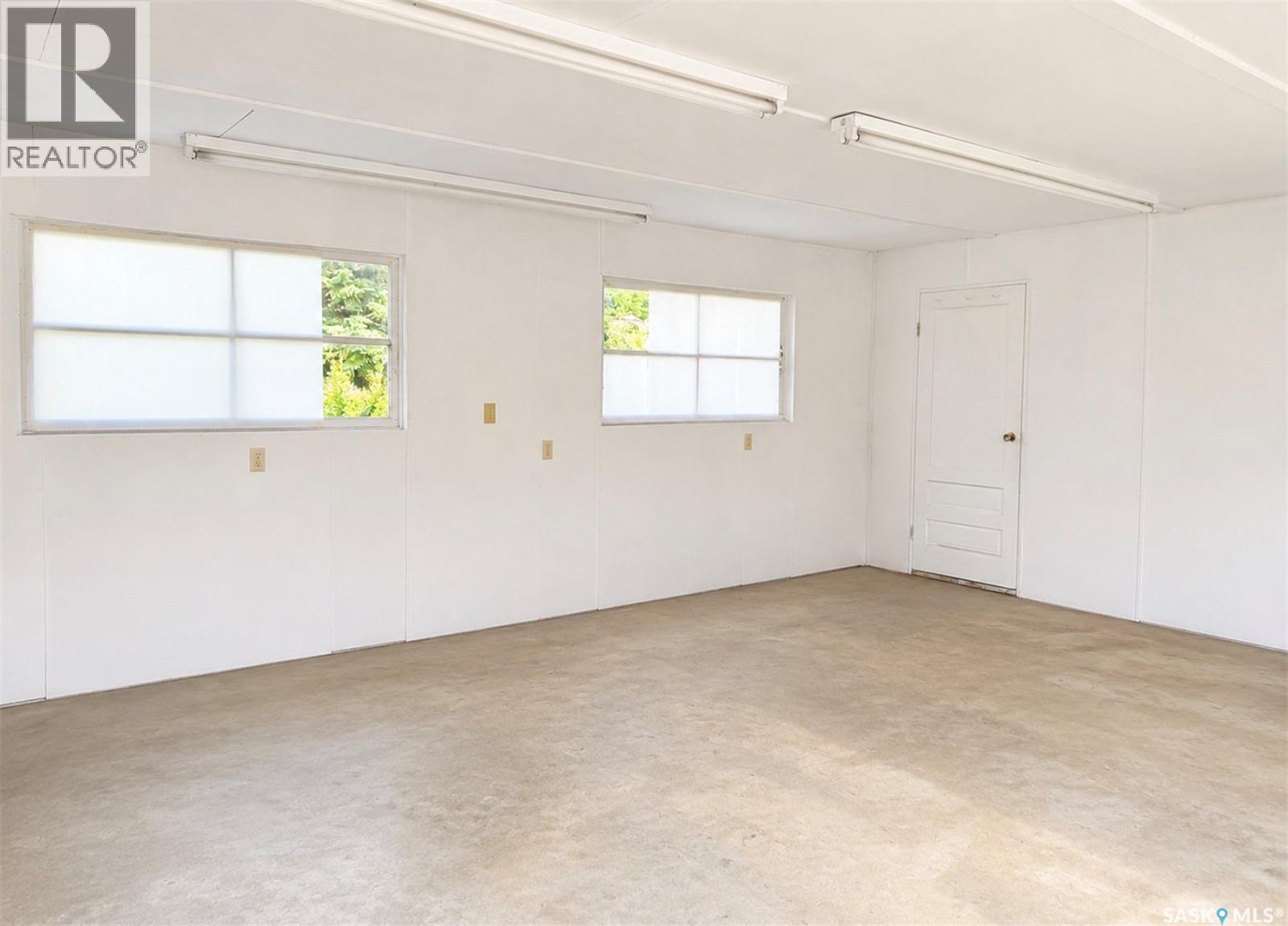 605 5th Avenue W Property Photo 25