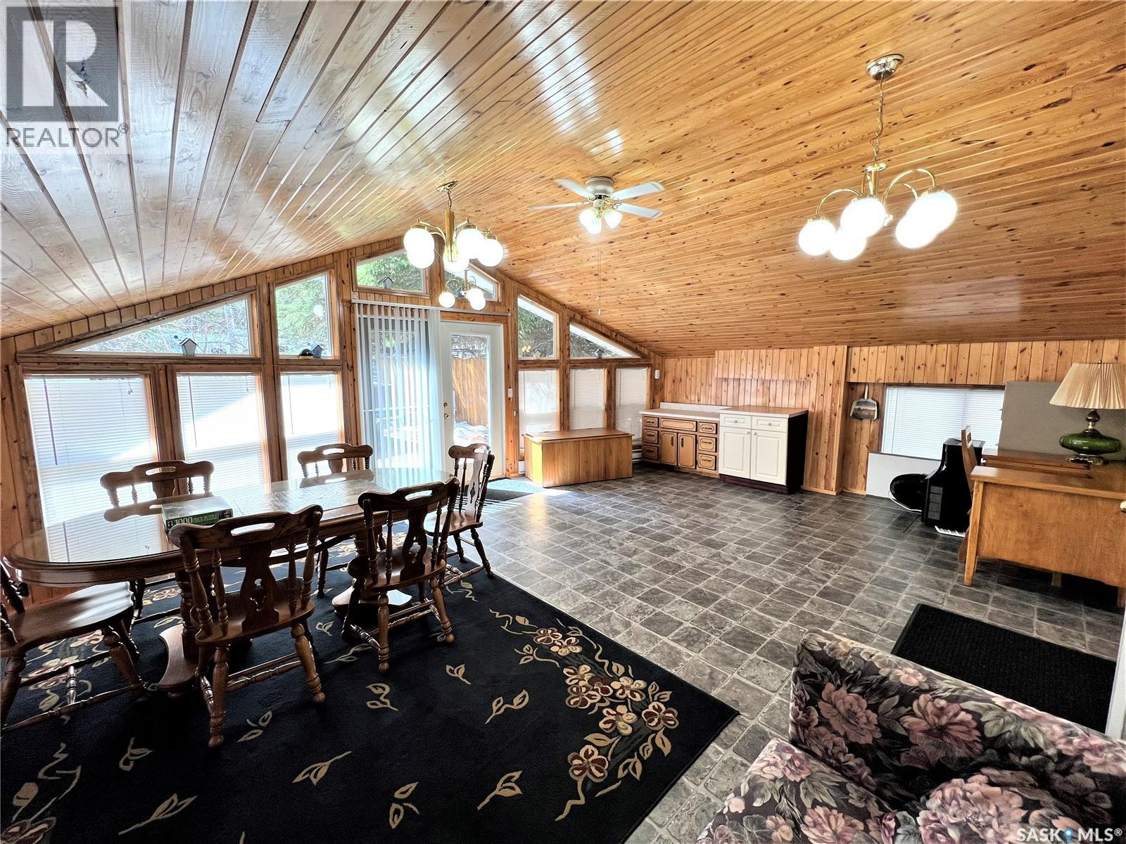 214 Richard Drive Property Photo 3