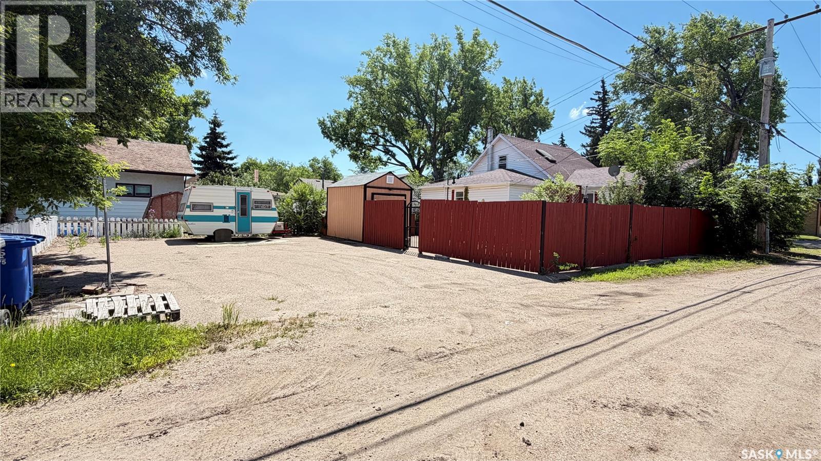 217 2nd Avenue Property Photo 4