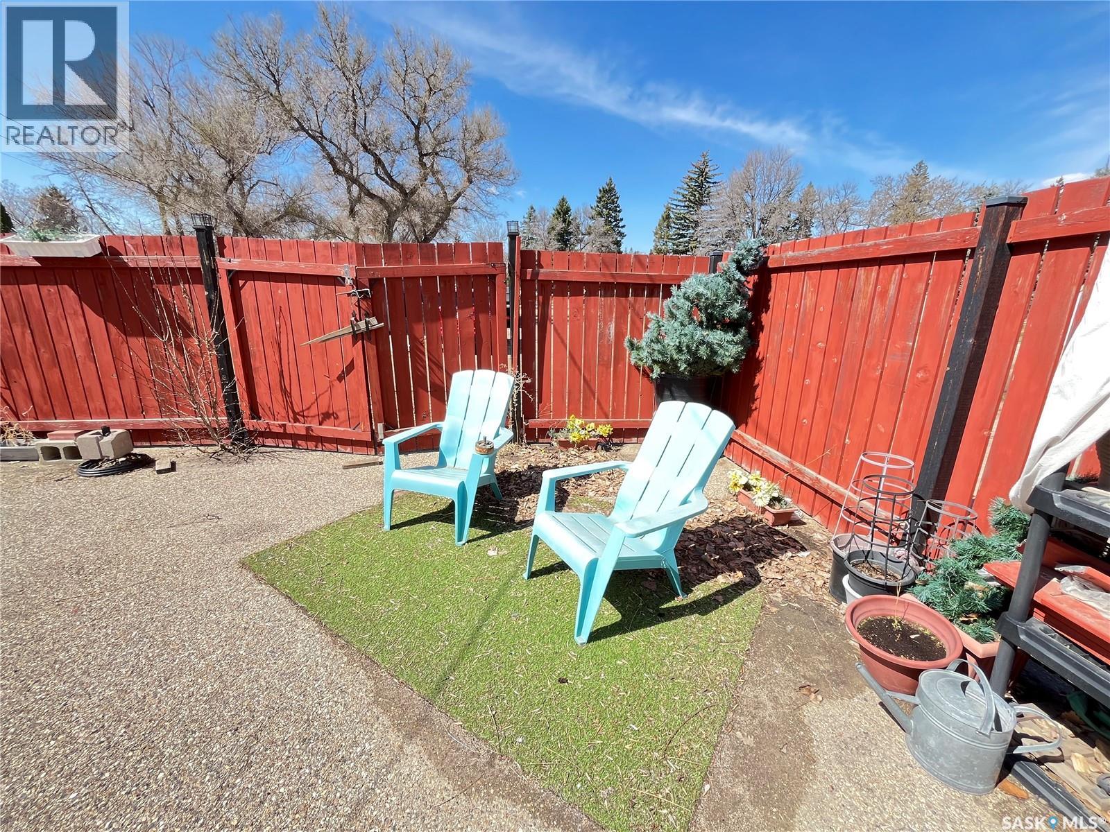 217 2nd Avenue Property Photo 6