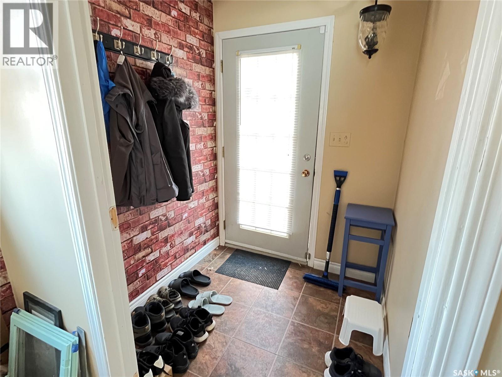 217 2nd Avenue Property Photo 14