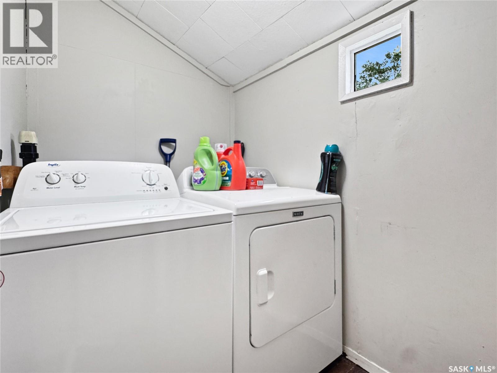 862 109th Street Property Photo 9